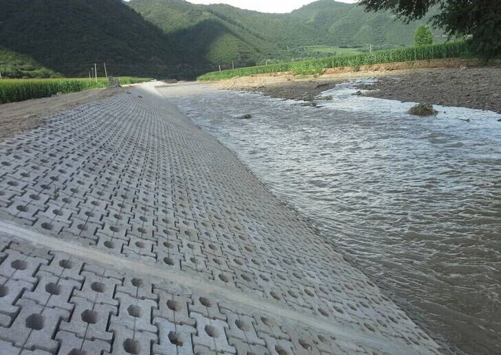 連鎖河道護(hù)坡